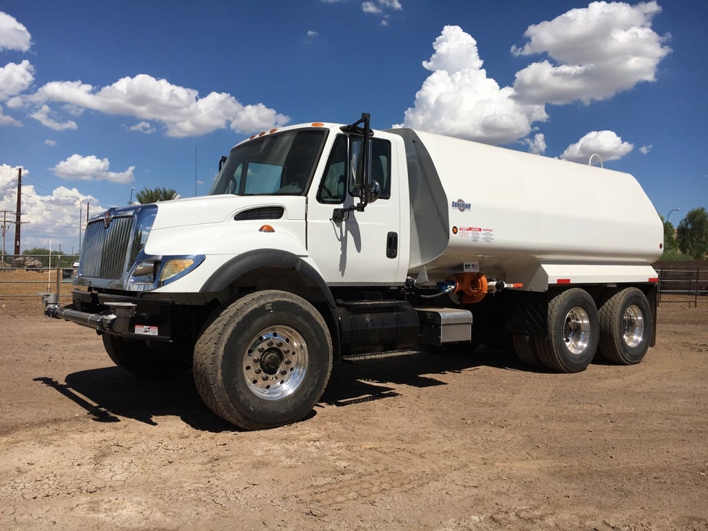 White Heavy Spec Water Truck